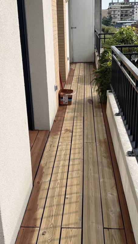 Rénovation et entretien de terrasse en bois exotiques à Feucherolles dans les Yvelines