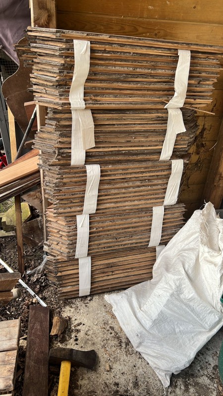 Vieux parquet en Pointe de Hongrie